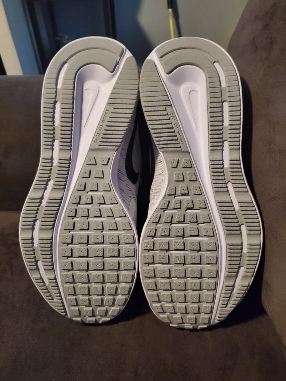 NWOT Nike Run Swift 3 Men's Road Running Shoes (14W) BRAND NEW NEVER WORN - Picture 2 of 6
